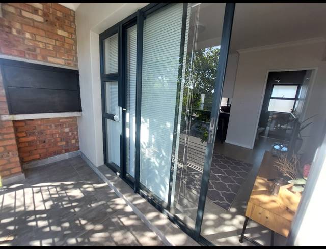 2 BEDROOM APARTMENT SOLD IN PROTEA HEIGHTS